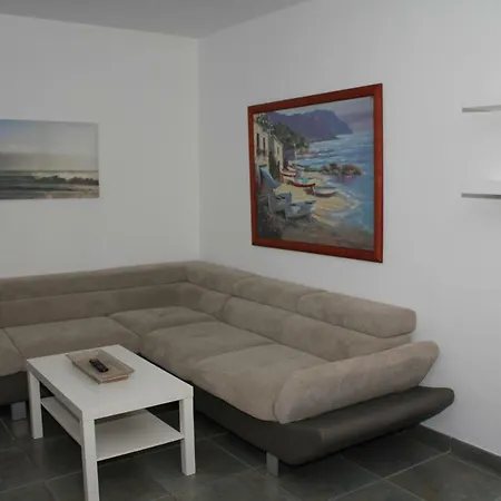Kevala Playa Blanca (Lanzarote)